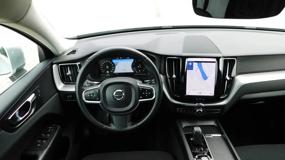 VOLVO XC60 -