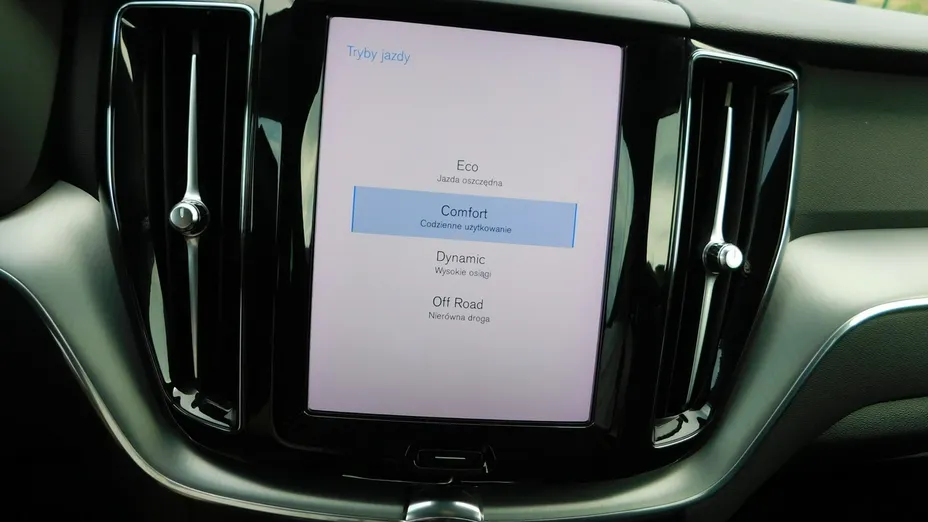 VOLVO XC60 -