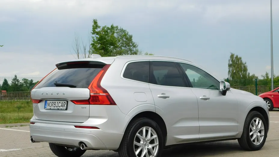 VOLVO XC60 -