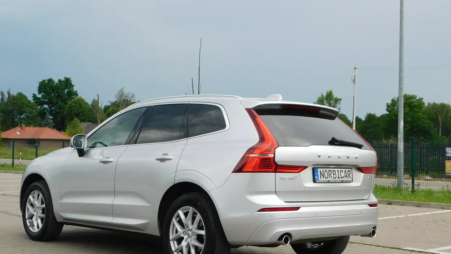 VOLVO XC60 -