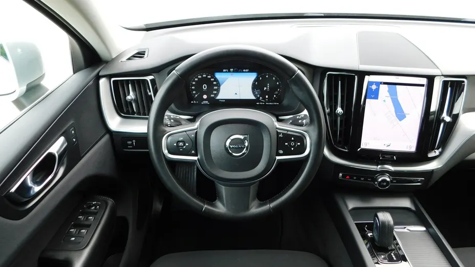 VOLVO XC60 -