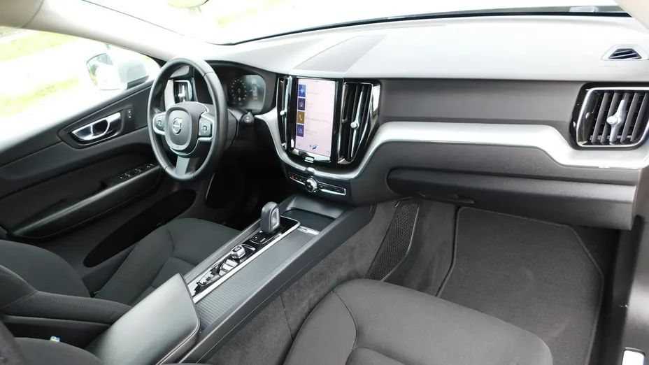 VOLVO XC60 -