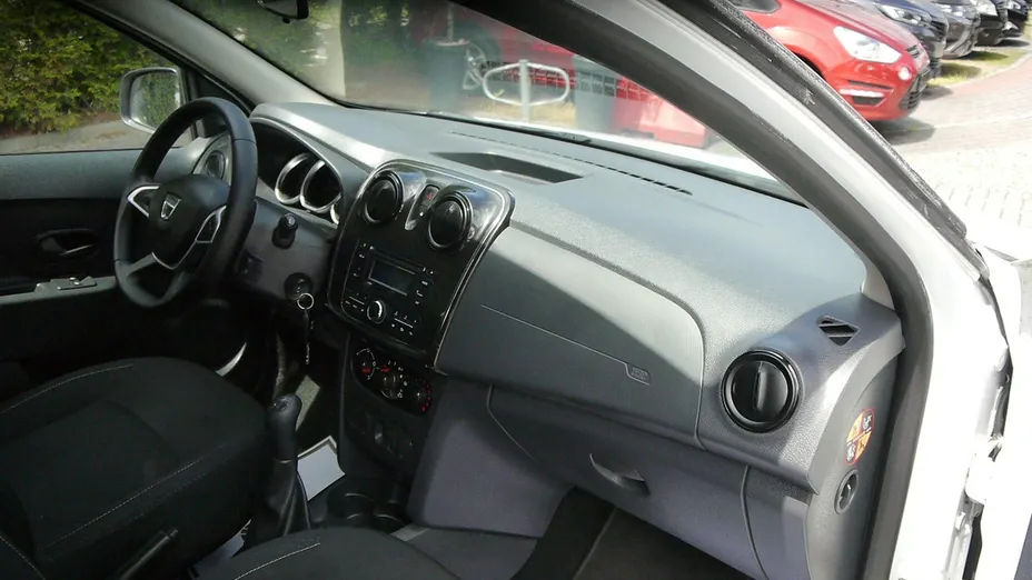 DACIA Sandero -