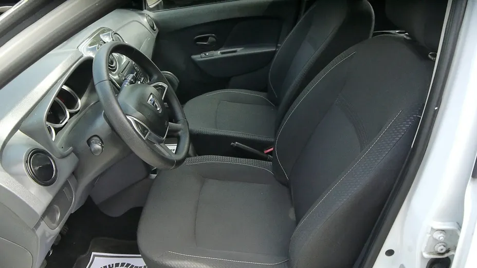 DACIA Sandero -