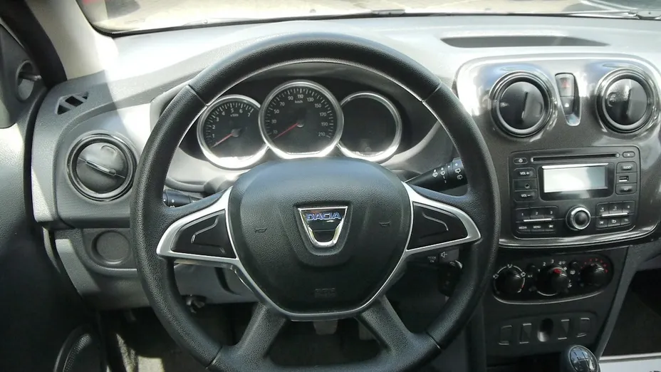 DACIA Sandero -
