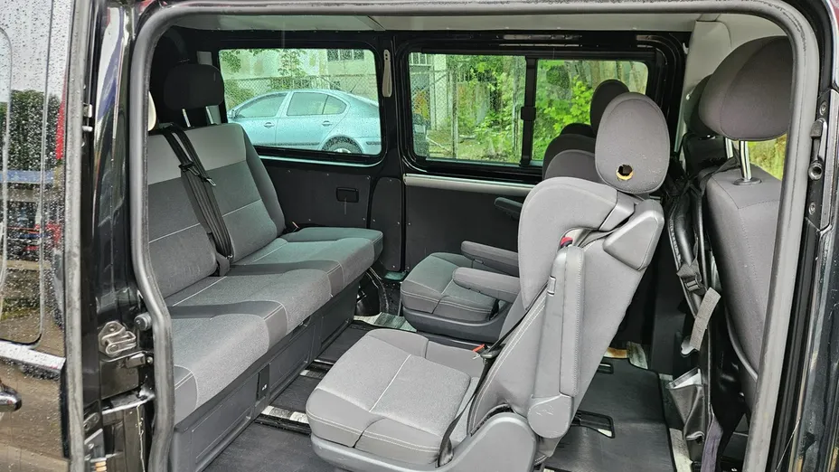 VOLKSWAGEN Transporter -