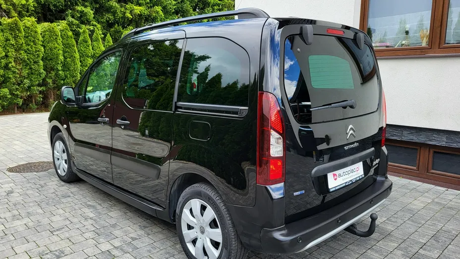 PEUGEOT Partner -
