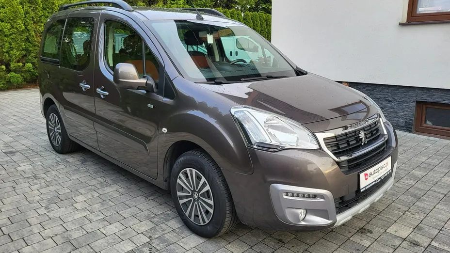 PEUGEOT Partner -