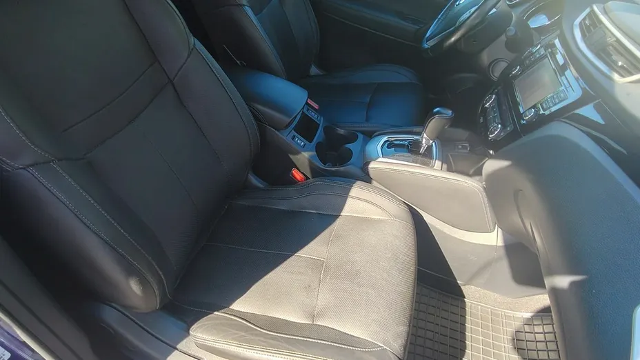 NISSAN Qashqai -