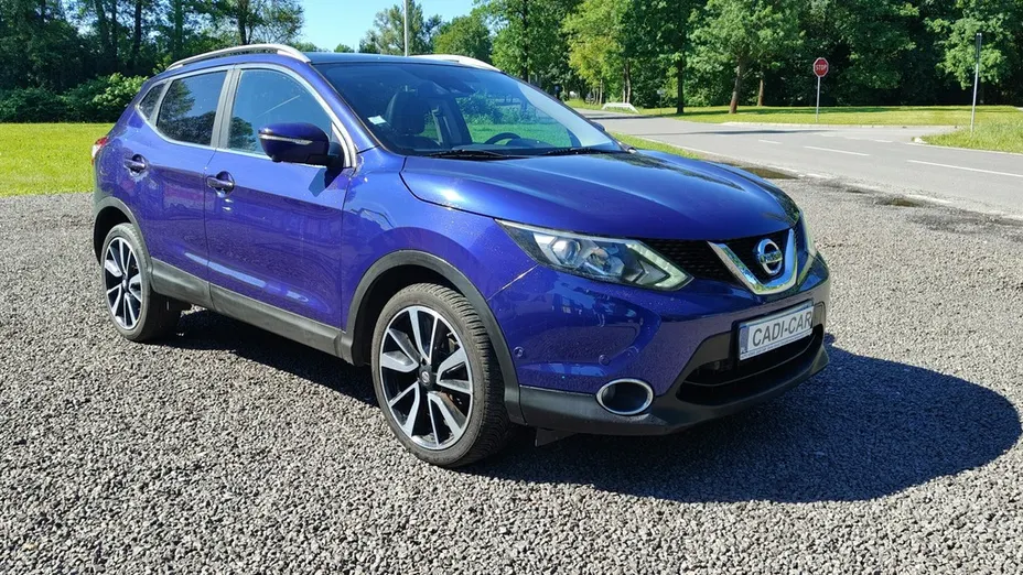 NISSAN Qashqai -
