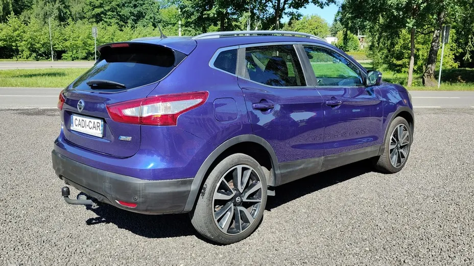 NISSAN Qashqai -