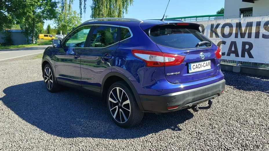NISSAN Qashqai -