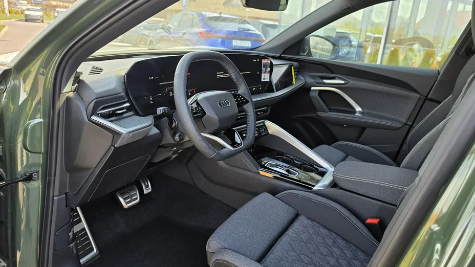 AUDI Q5 -