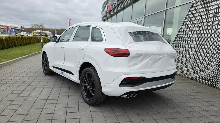 AUDI Q5 -