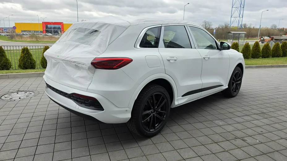 AUDI Q5 -