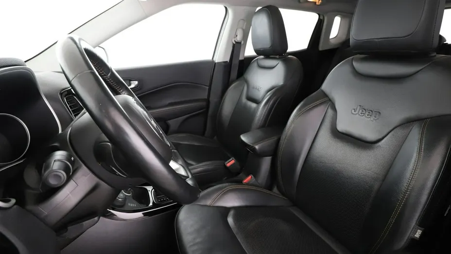 JEEP Compass -