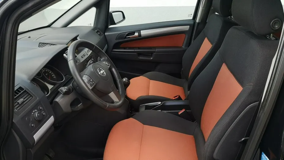 OPEL Zafira -