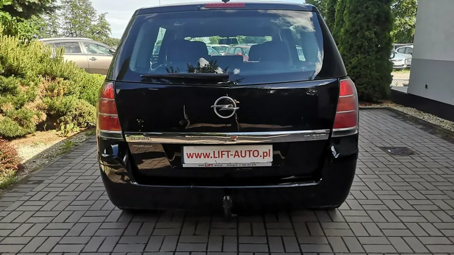 OPEL Zafira -