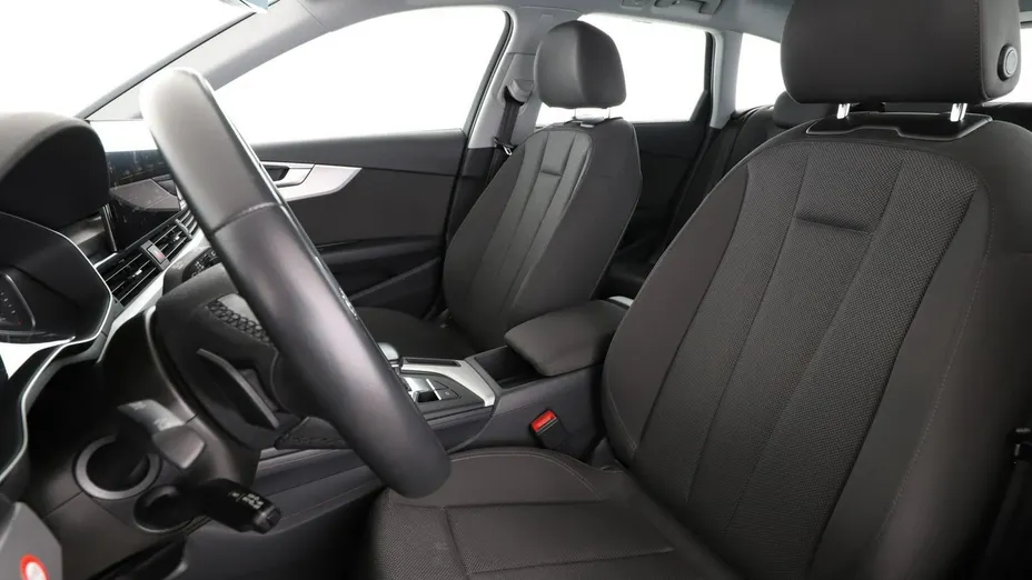 AUDI A4 -