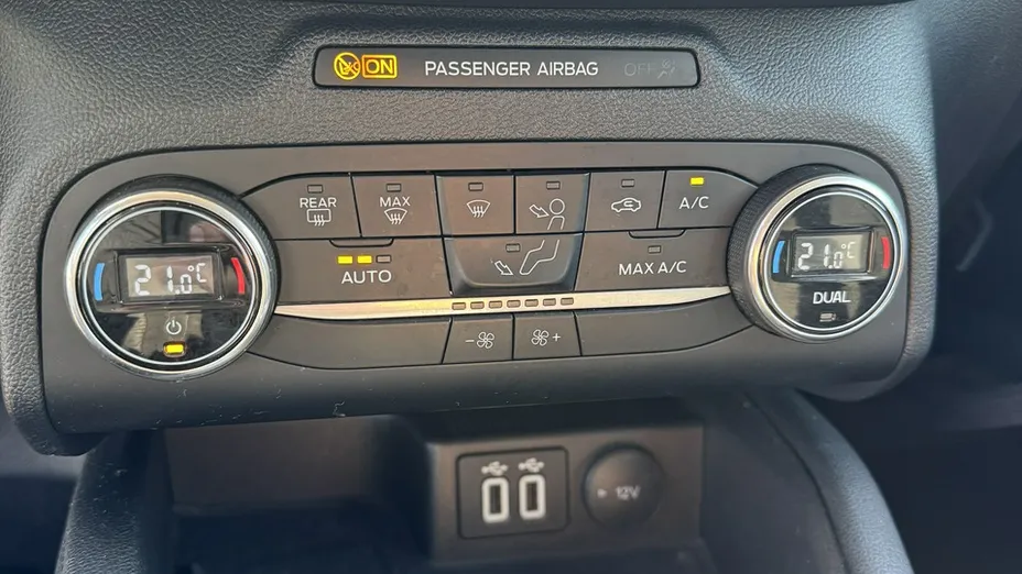 FORD Kuga -