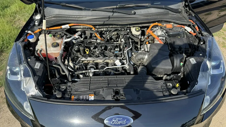 FORD Kuga -