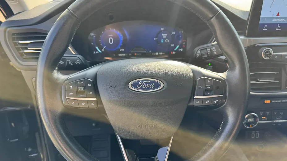 FORD Kuga -