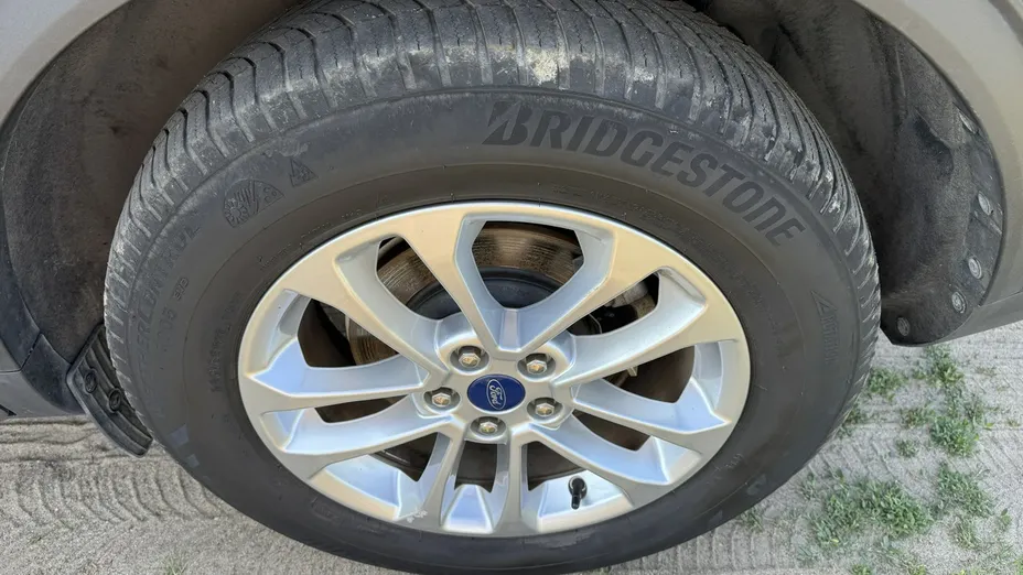 FORD Kuga -