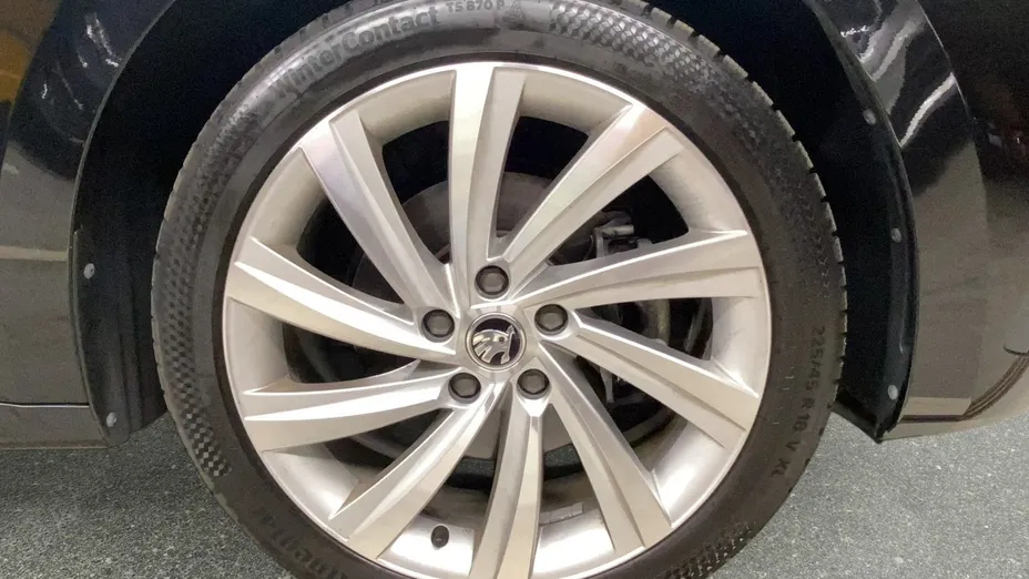 SKODA Octavia -