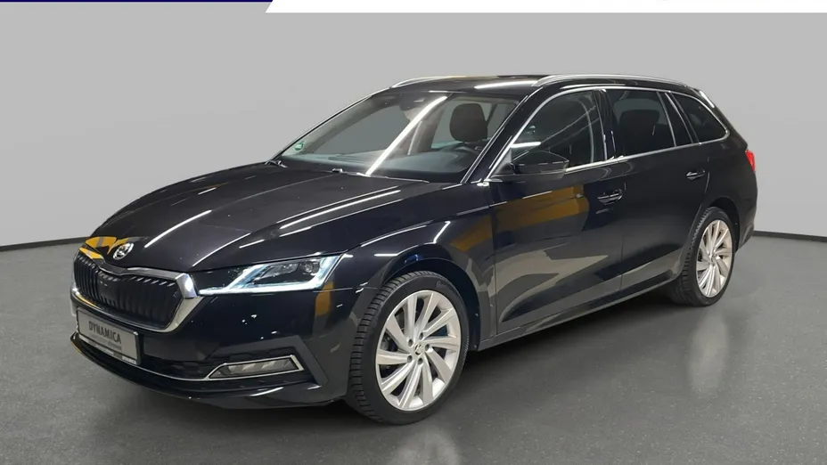 SKODA Octavia -