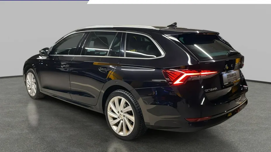 SKODA Octavia -