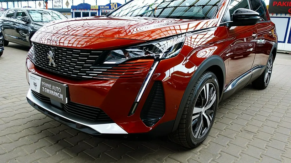 PEUGEOT 5008 -