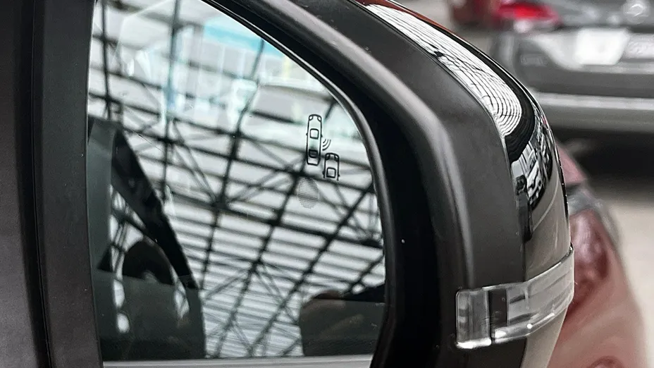 PEUGEOT 5008 -