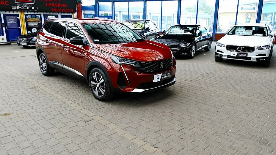 PEUGEOT 5008 -