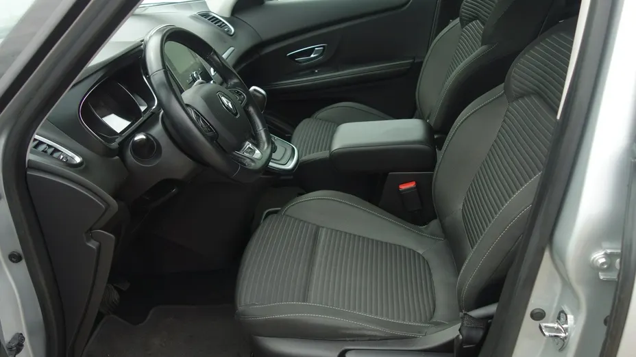 RENAULT Scenic -