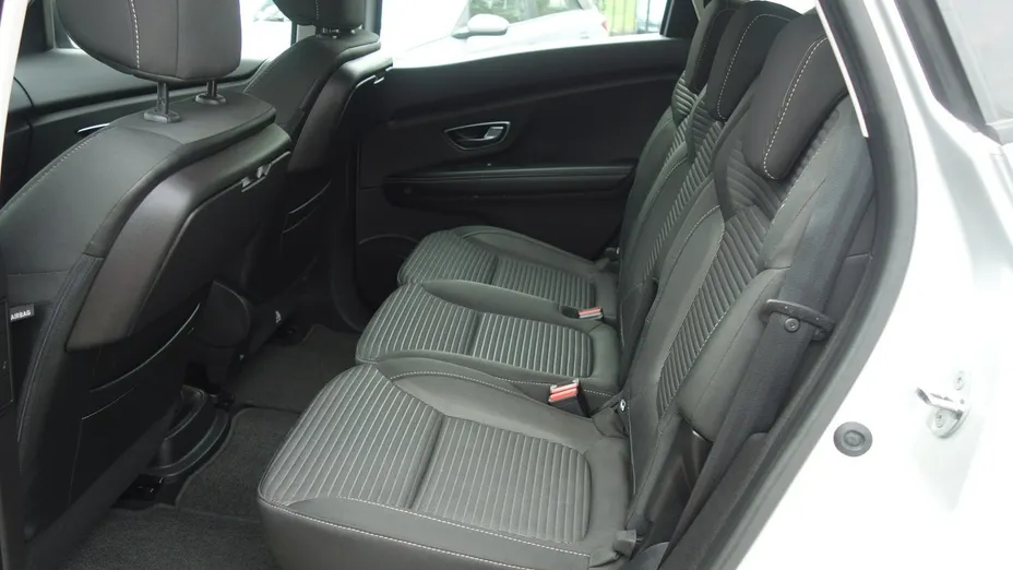 RENAULT Scenic -