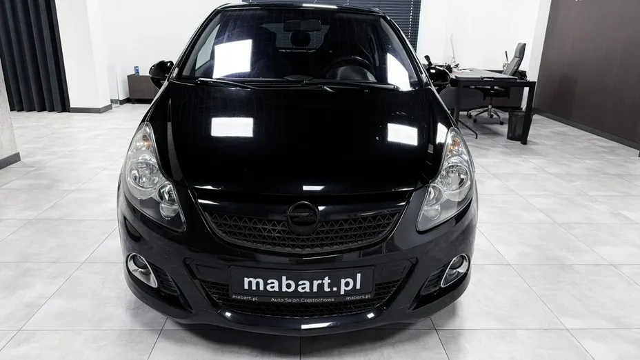 OPEL Corsa -