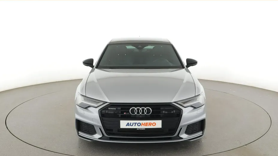 AUDI A6 -
