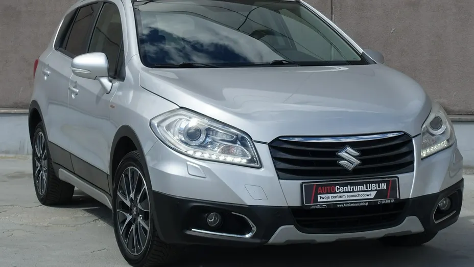 SUZUKI S-Cross -