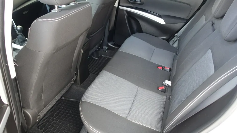 SUZUKI S-Cross -