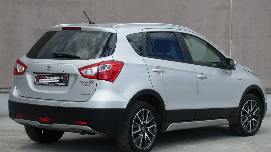SUZUKI S-Cross -