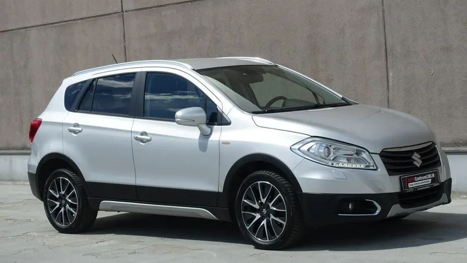 SUZUKI S-Cross -