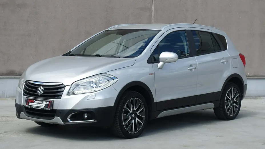 SUZUKI S-Cross -