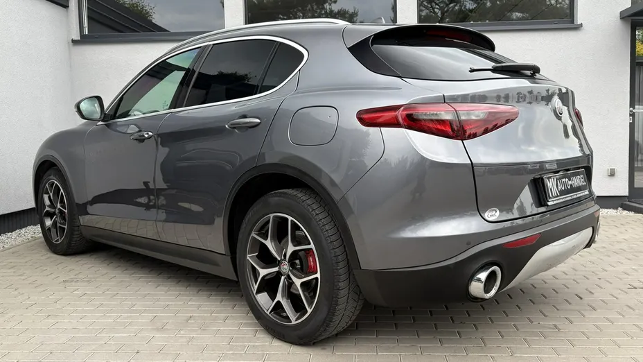ALFA ROMEO Stelvio -
