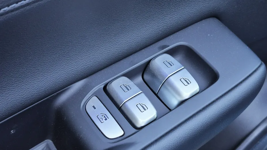 CHERY Tiggo 8 -