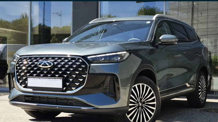 CHERY Tiggo 8 -