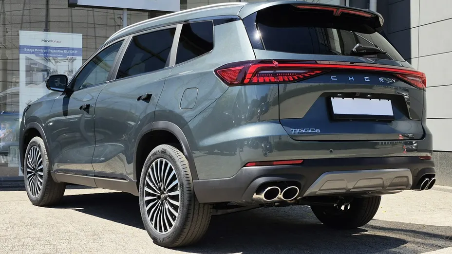 CHERY Tiggo 8 -