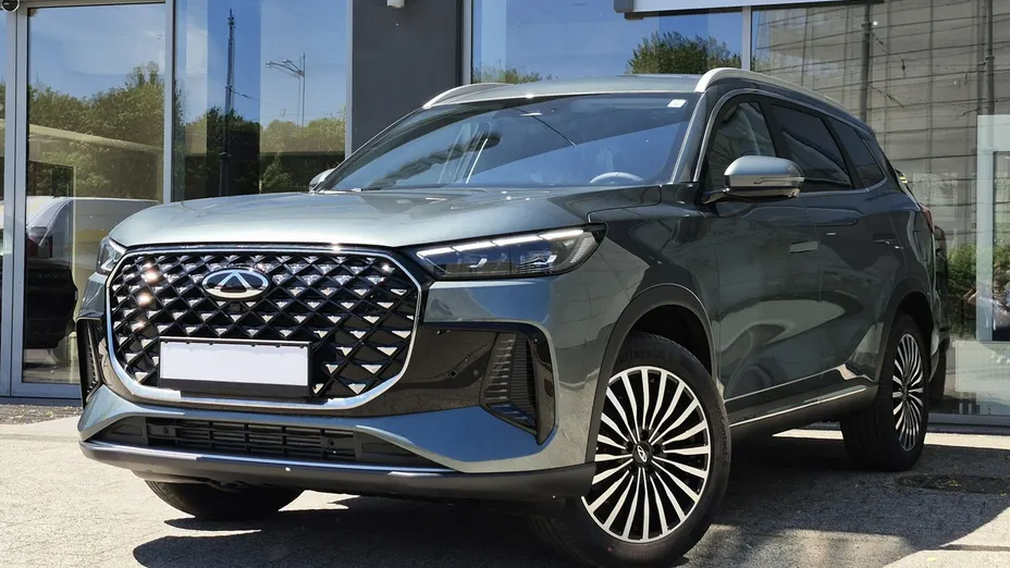 CHERY Tiggo 8 -