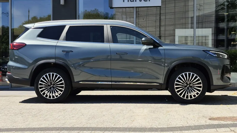 CHERY Tiggo 8 -