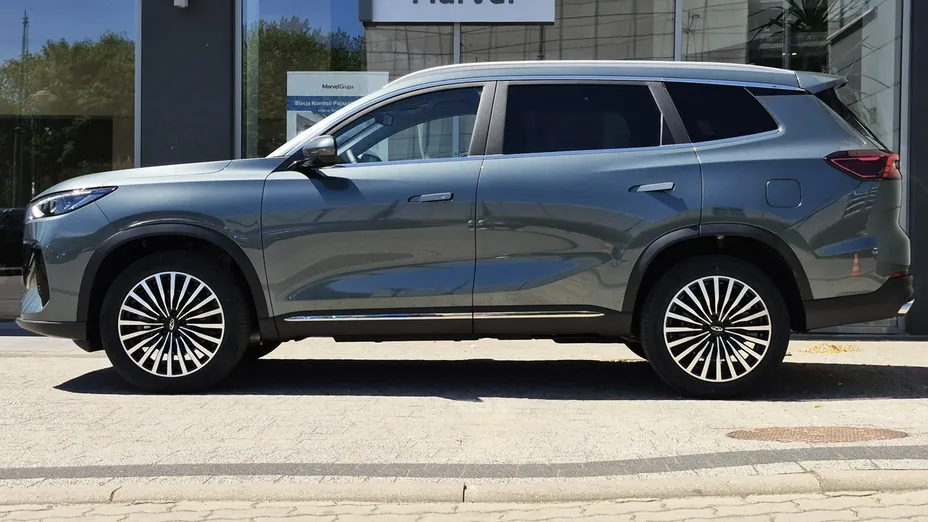 CHERY Tiggo 8 -