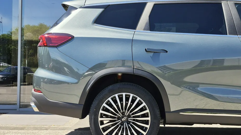 CHERY Tiggo 8 -